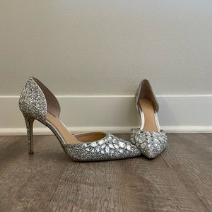 Jewel by Badgley Mischka Pumps